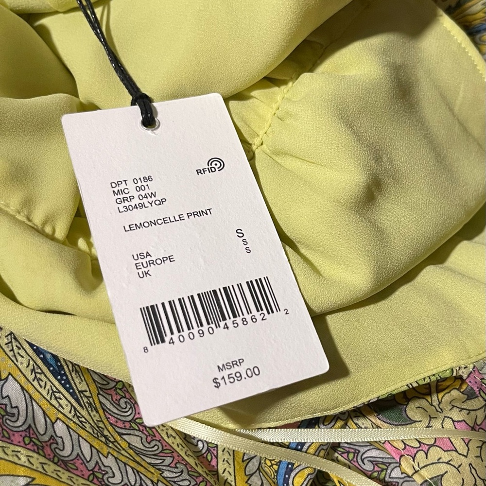 Elegant Paisley Print Dress in Pink and Green - Picture 6 of 8